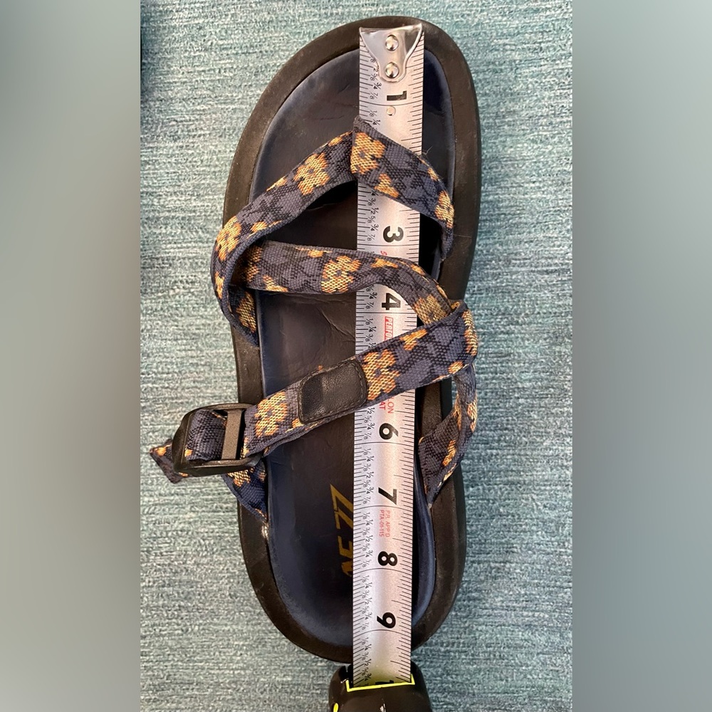 American Eagle 90’s Retro Thong Flip Flop Adjustable Floral Sandals. Comfy! - Picture 3 of 7